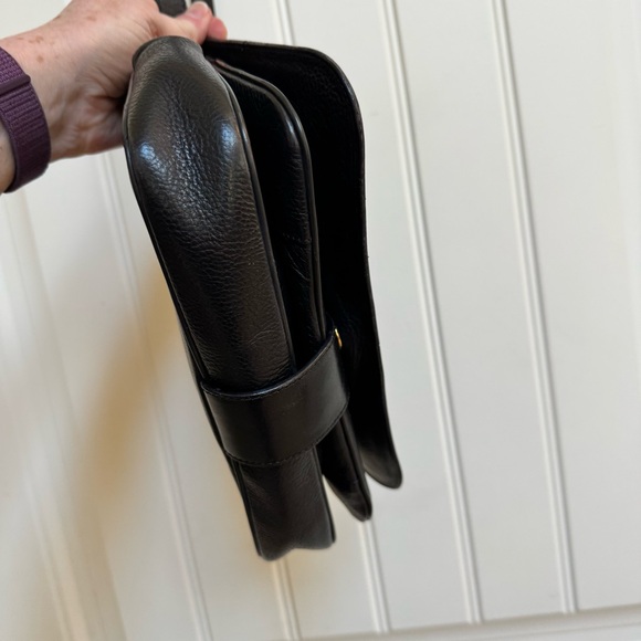 Vintage Bally Black Pebble Leather Shoulder Purse. 10.5” by 7” by 3” - Picture 5 of 8